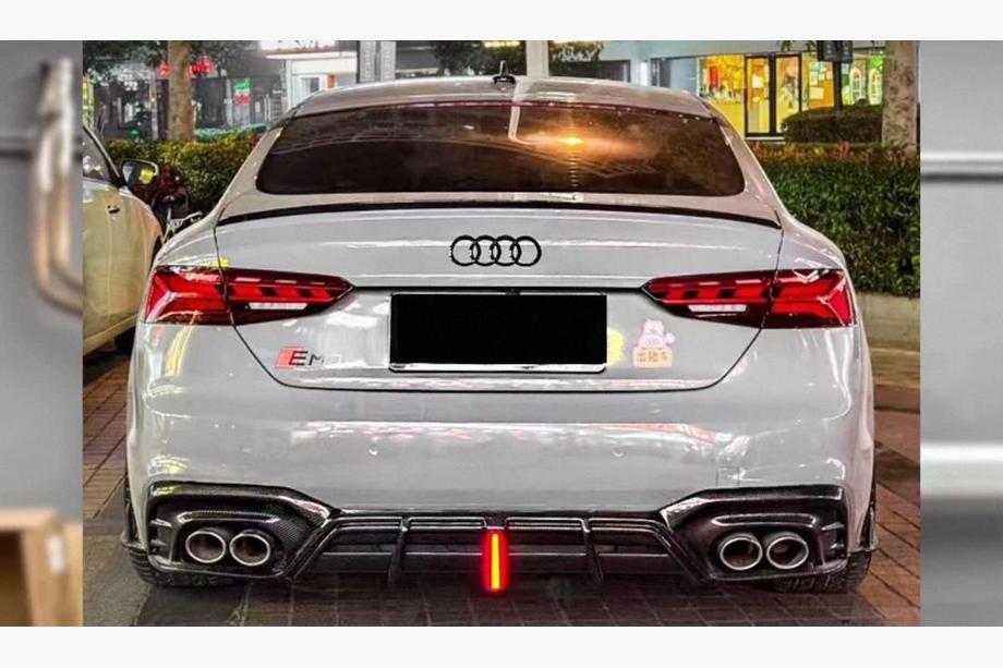 Audi A5 2016–2025 Bakre stötfångardiffusor V3 (för S-Line 2021-2025, Carbon) Image