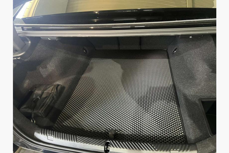 BMW 5/i5-serie G60/G60E/G61 2023– EVA bagagerumsmatta (För G60, Svart) Image