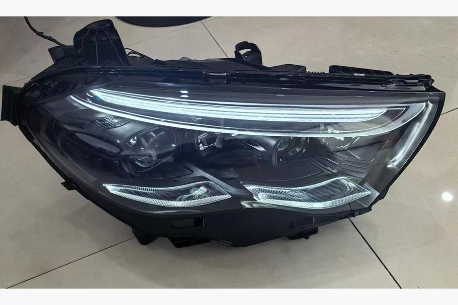 Mercedes E-class W214 2023– LED-framlyktor (2 st) Image