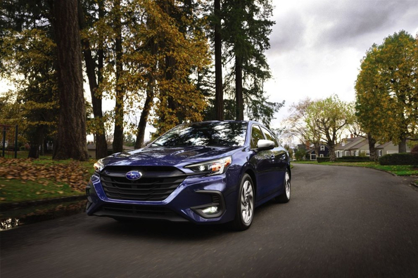 Test av Subaru Legacy: facelift av sedanen