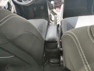 Renault Clio IV 2012–2019 Armstöd V1 (i kopphållaren) foto 3