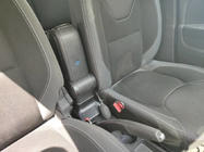 Renault Clio IV 2012–2019 Armstöd V1 (i kopphållaren) foto 4