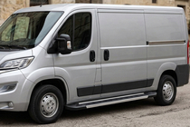 Citroen Jumper 2007–2025 Sidosteg RedLine V1 (2 st, aluminium) foto 1