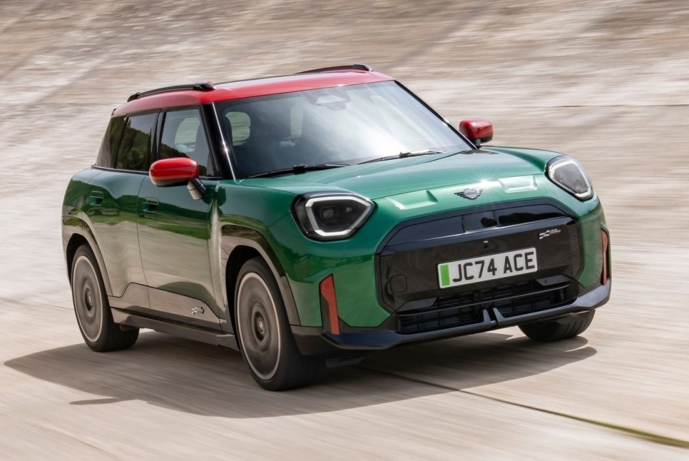 Test av MINI John Cooper Works Aceman Electric 2025