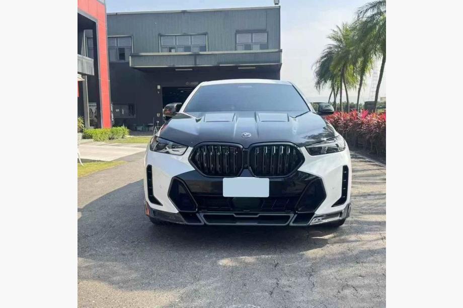 BMW X6 G06 2019–2027 Carbon LMC karosserikit (2023- ) Image