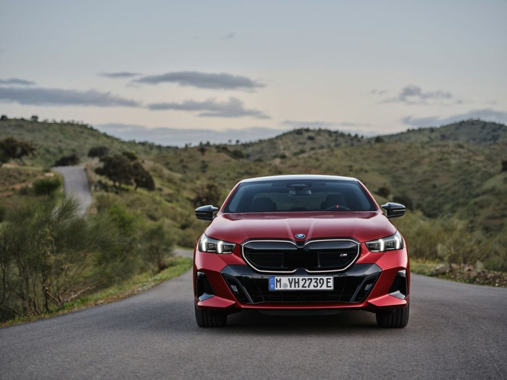 Test av den prestandasportiga sedanen BMW i5 M60