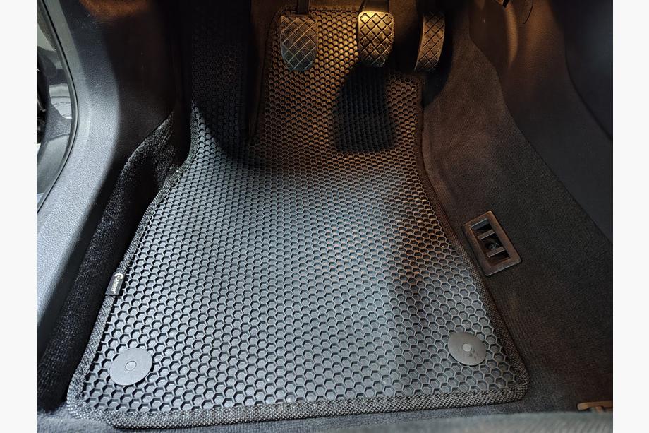 Audi A4 B7 2004–2008 Carsuit gummimattor (Svarta) Image