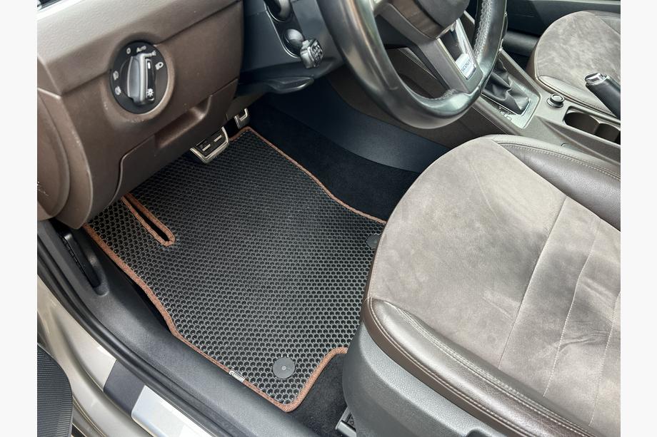 Skoda Octavia III A7 2013–2019 Carsuit gummimattor (Svarta) Image
