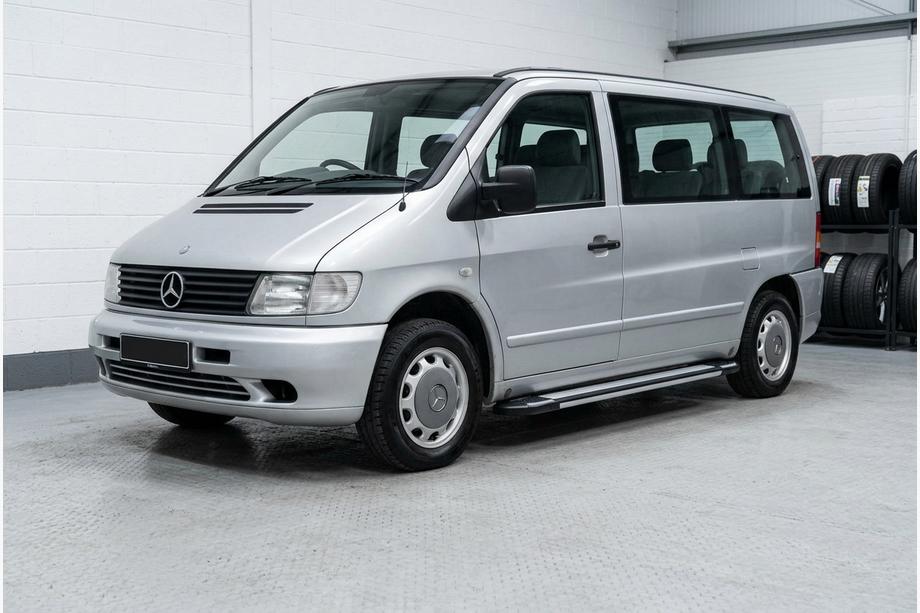 Mercedes Vito W638 1996–2003 Sidosteg Rainbow (2 st, aluminium) Image
