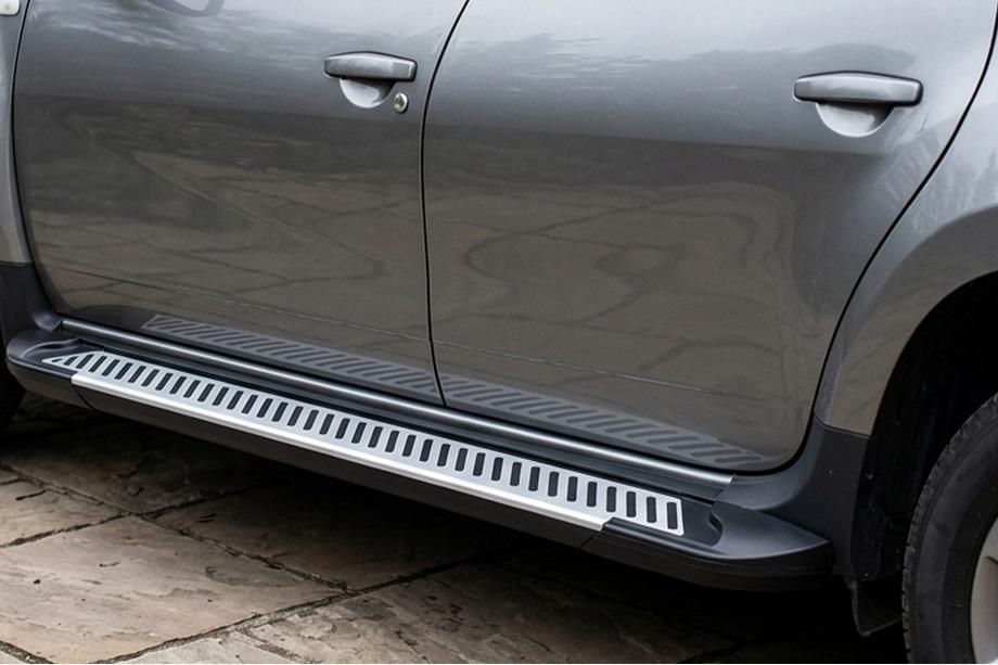 Dacia Duster 2008–2018 Sidosteg Line (2 st, aluminium) Image