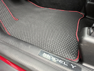 Tesla Model Y 2020– Gummimattor Carsuit (2020-2024, svarta) foto 16
