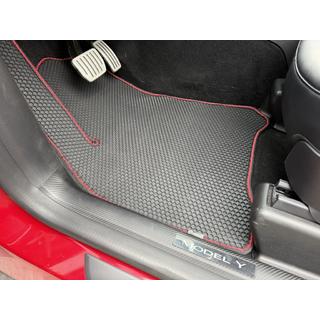 Gummimattor Carsuit (2020-2024, svarta) Tesla Model Y 2020– foto 1