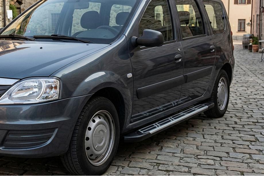 Dacia Logan MCV 2004–2014 Sidosteg Sunrise (2 st, aluminium) Image