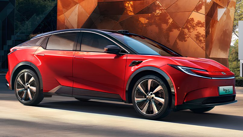 Toyota bZ5 2025 test: Specifikationer, utrustning och bilder