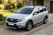 Dacia Logan MCV 2013–2020 Sidosteg RedLine V1 (2 st, aluminium) foto 1