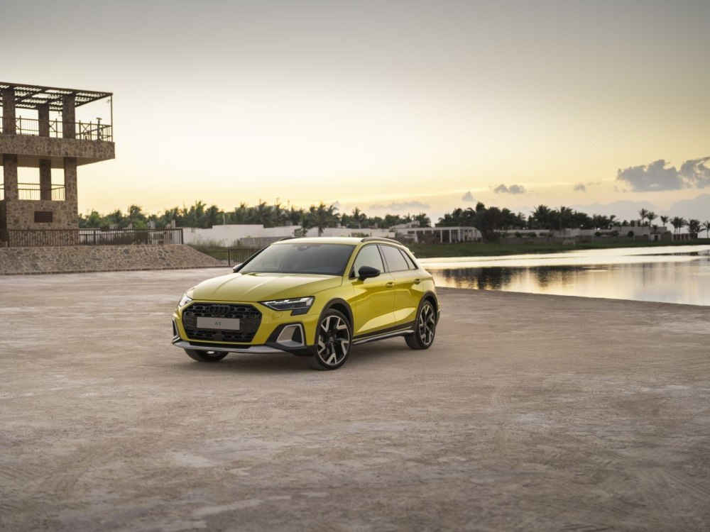 Test av Audi A3 allstreet 2025: Specifikationer, utrustning, bilder