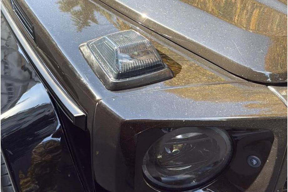 Mercedes G-Class W463 2018–2024 Blinkers på motorhuv W464-Black V2 (2018-2022, 2 st) Foto 1