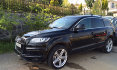Audi Q7 2005–2015 Takräcke (lastbågar) för integrerade takrails, låsbara WingCarrier V2 (2 st) Svart foto 21