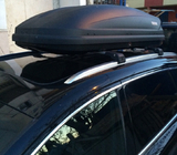 Audi Q7 2005–2015 Takräcke (lastbågar) för integrerade takrails, låsbara WingCarrier V2 (2 st) Svart foto 18
