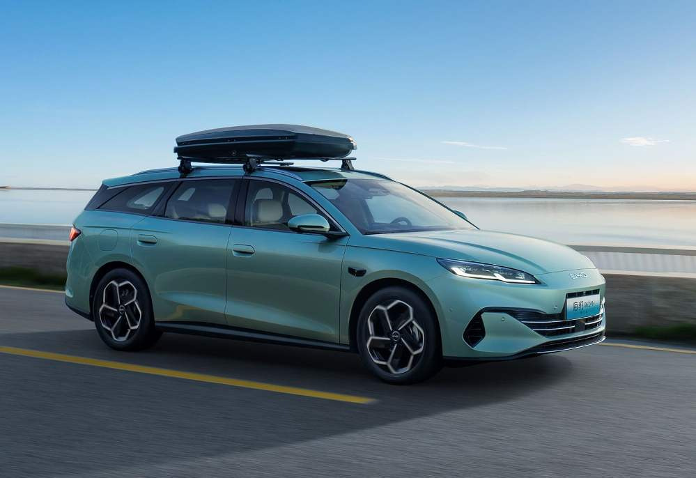 Test av BYD Seal 06 Travel DM-i: specifikationer, utrustning och bilder