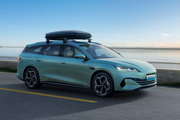 Test av BYD Seal 06 Travel DM-i: specifikationer, utrustning och bilder Foto 1