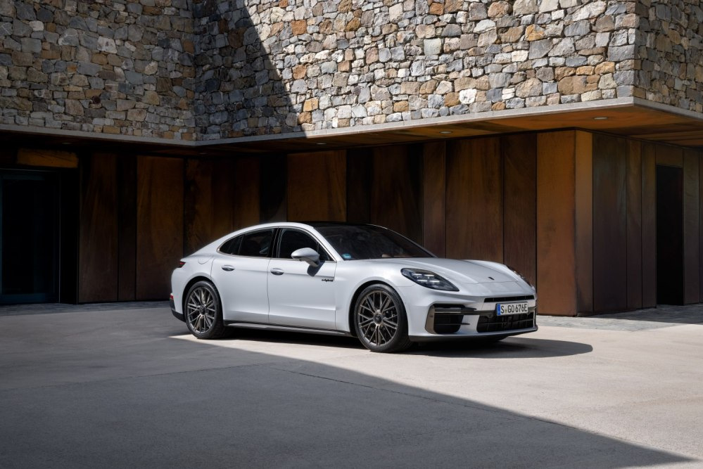 Test av Porsche Panamera Turbo S E-Hybrid 2024