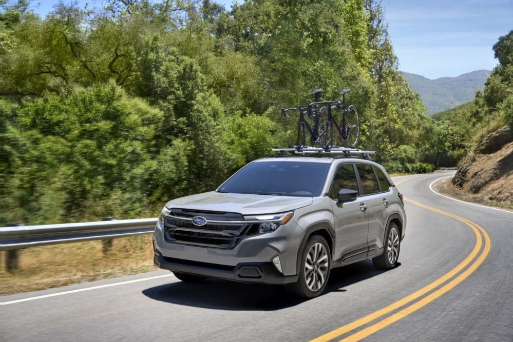 Subaru Forester i sjätte generationen: test av crossovern