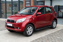 Daihatsu Terios 2006–2017 Sidosteg RedLine Black (2 st, aluminium) foto 1