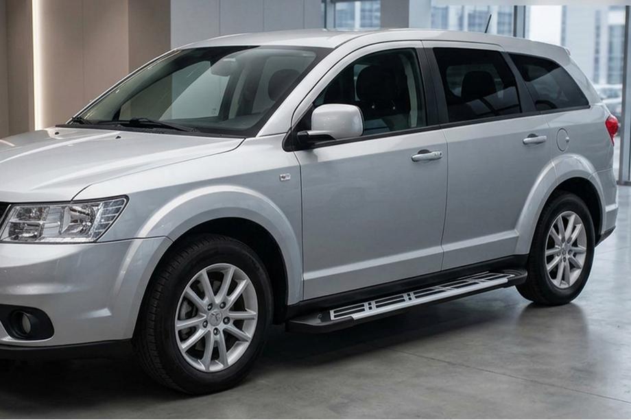 Fiat Freemont 2011–2016 Sidosteg Sunrise (2 st, aluminium) Image