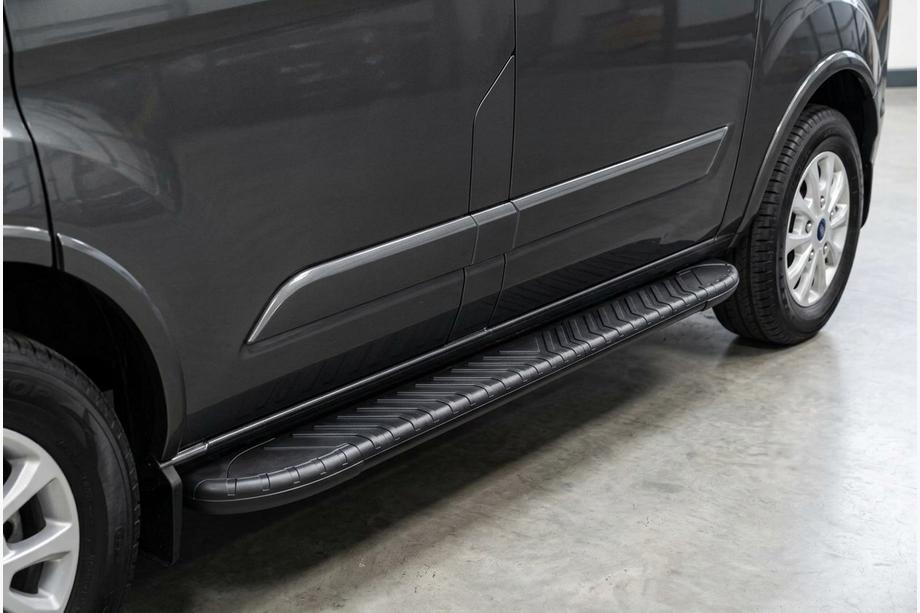 Ford Custom 2013–2022 Sidosteg Bosphorus Black (2 st, aluminium) Lång hjulbas Image
