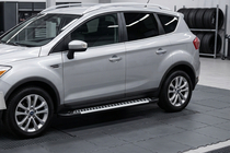 Ford Kuga 2008–2013 Sidosteg Line (2 st, aluminium) foto 1