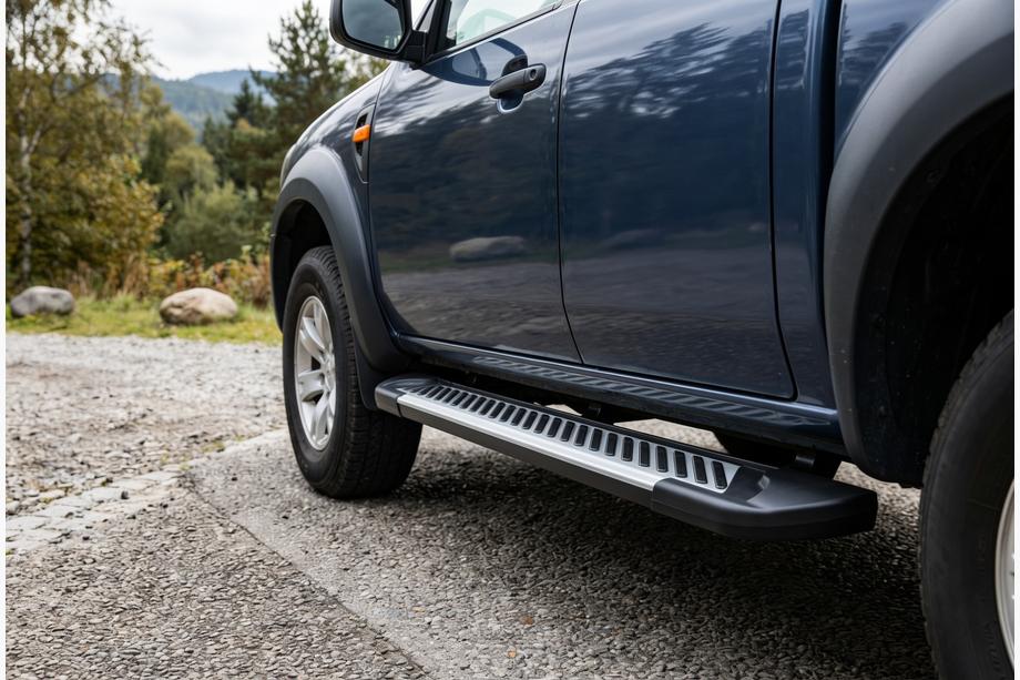 Ford Ranger 2007–2011 Sidosteg Line (2 st, aluminium) Image