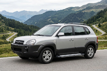 Hyundai Tucson JM 2004– Sidosteg Rainbow (2 st, aluminium) foto 1