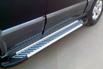 Kia Sorento I BL 2002–2009 Sidosteg Line (2 st, aluminium) foto 1