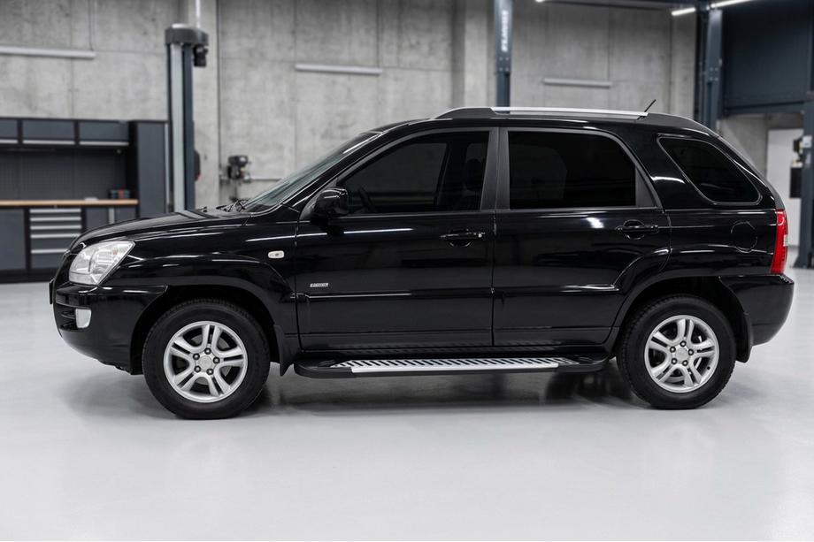 Kia Sportage 2004–2010 Sidosteg Line (2 st, aluminium) Image