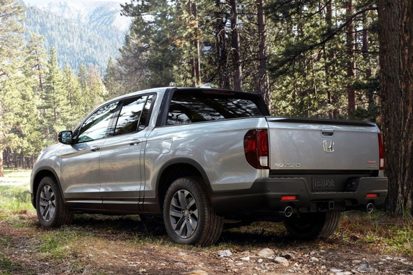 Honda Ridgeline i test: tekniska data, utrustning och bilder Foto 4