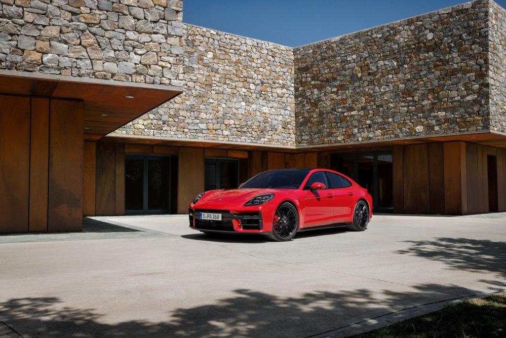Test av 500 hk Porsche Panamera GTS (G3) 2024