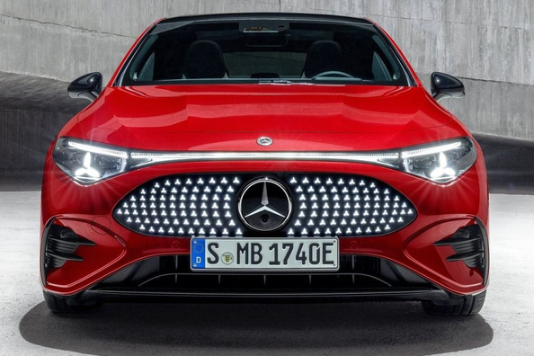 Test av Mercedes-Benz CLA EQ 2025 sedan: Elektrisk premiumkompakt
