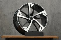 Audi Q7 2015–2026 OEM smidda fälgar R21 (4 st) foto 1