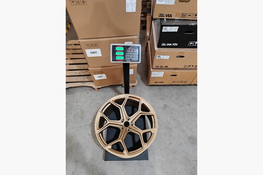 Audi A6 C8 2018–2025 Smidda OEM-fälgar R22 (4 st) Image