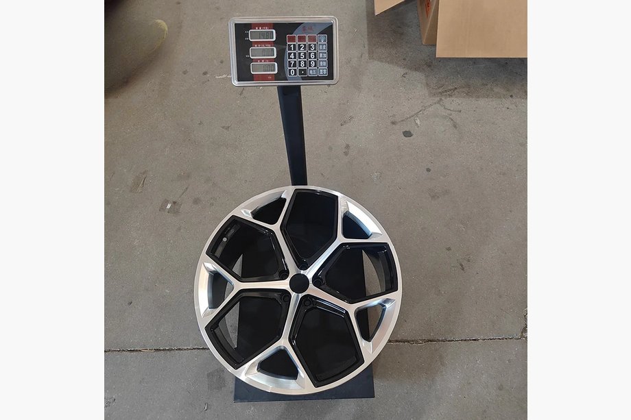 Audi A7 2018– Smidda fälgar OEM R22 V2 (set om 4) Image