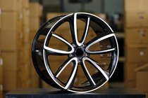 Bentley Bentayga 2015–2025 Smidda fälgar OEM R23 V2 (4 st) foto 1