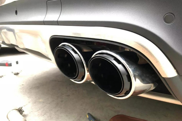Vad gör ett avgasrörsslut på bilen?