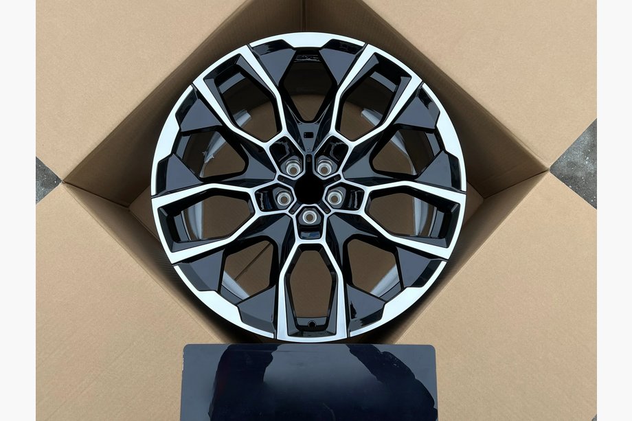 BMW X7 G07 2019– Smidda OEM-fälgar R22 V7 (4 st) Image