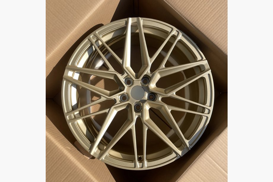 BMW X5 F15 2013–2018 OEM smidda fälgar R21 (4 st) Image