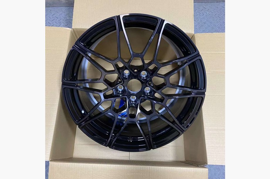 BMW 4-serien G22/23/26 2020– OEM smidda fälgar R19 R20 V3 (4 st) Image
