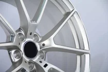 BMW 2-serie G42 2021– Smidda OEM-fälgar R19 R20 V2 (4 st) foto 4