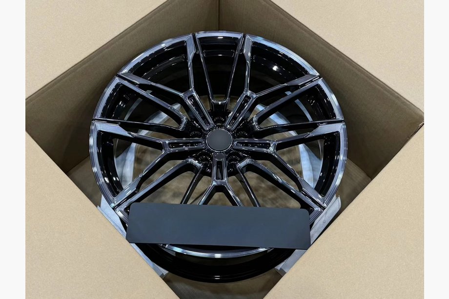 BMW 4-serien G22/23/26 2020– Smidda OEM-fälgar R20 V3 (4 st) Foto 4