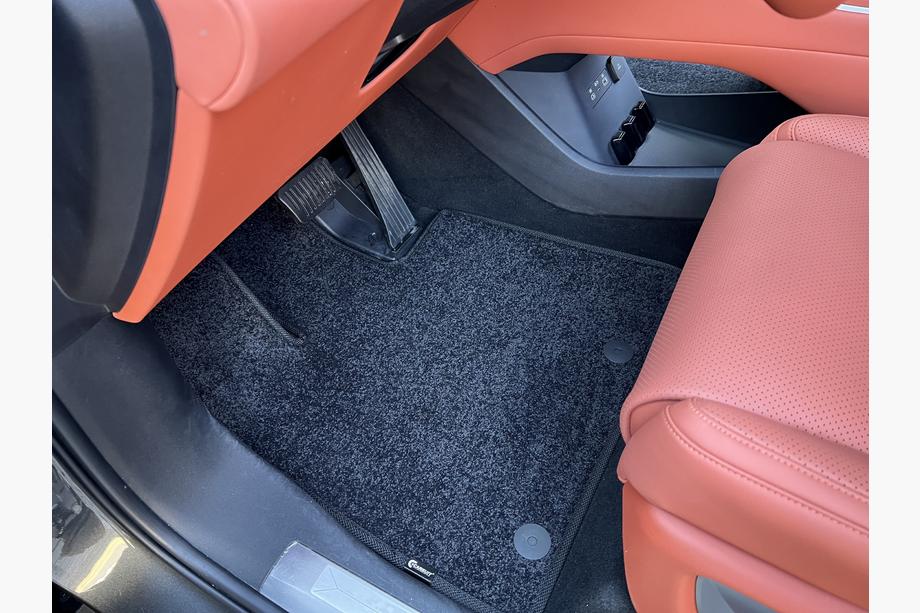 BYD Tang L 2025– Textilmattor Classic (2 rader, svart) Image