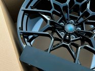 BMW 7-serie G70/G71 2022– Smidda OEM-fälgar R22 V5 (4 st) foto 9
